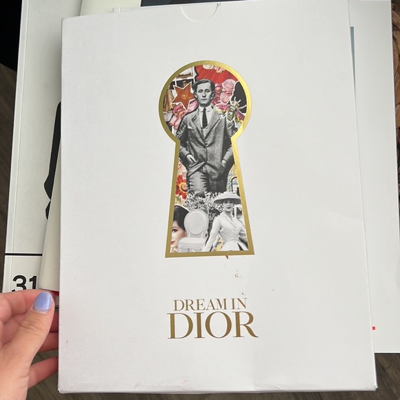 Original designer look books - Picture 6 of 11